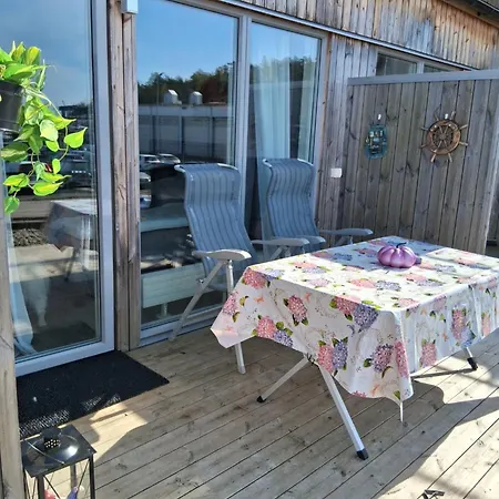 Lägenhetshotell Varvet Ellos Exteriör bild